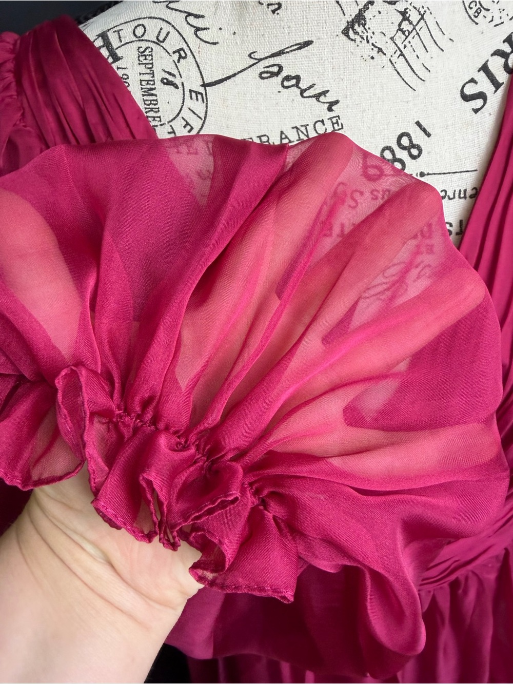 Mac Duggal Berry Ruffle Tiered Long Puff Sheer Sleeve A-Line Gown Size 16 NWT - Picture 11 of 16